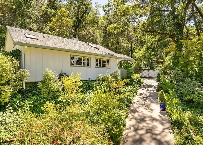 Foothill House